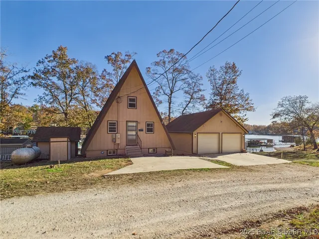 $459,500 | 722 Lehman Lane, Sunrise Beach, MO 65079