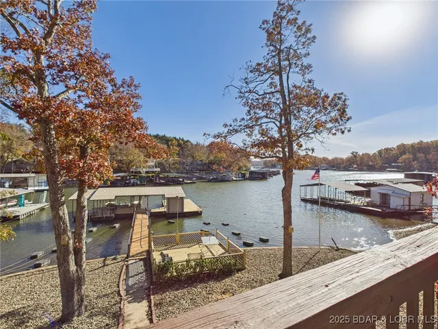 $459,500 | 722 Lehman Lane, Sunrise Beach, MO 65079