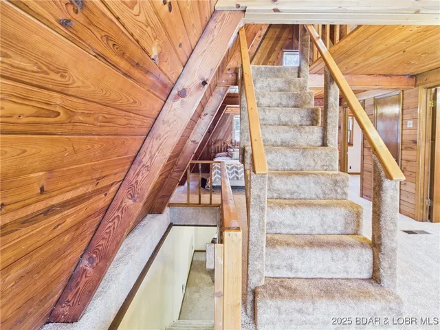 $459,500 | 722 Lehman Lane, Sunrise Beach, MO 65079