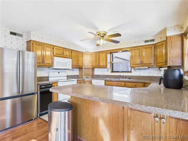 $459,500 | 722 Lehman Lane, Sunrise Beach, MO 65079