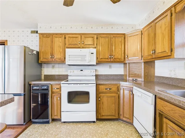 $459,500 | 722 Lehman Lane, Sunrise Beach, MO 65079