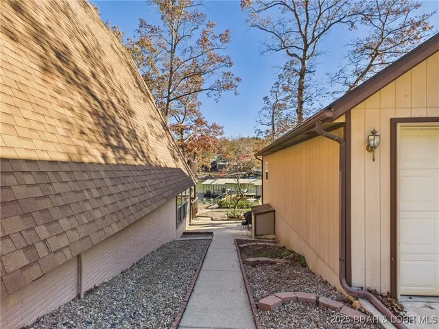 $459,500 | 722 Lehman Lane, Sunrise Beach, MO 65079