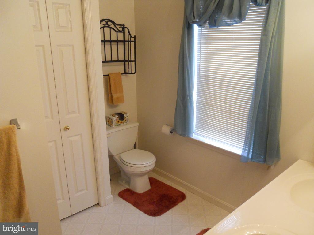 16 Limestone Court Lititz, PA 17543 - Photo 13 of 27