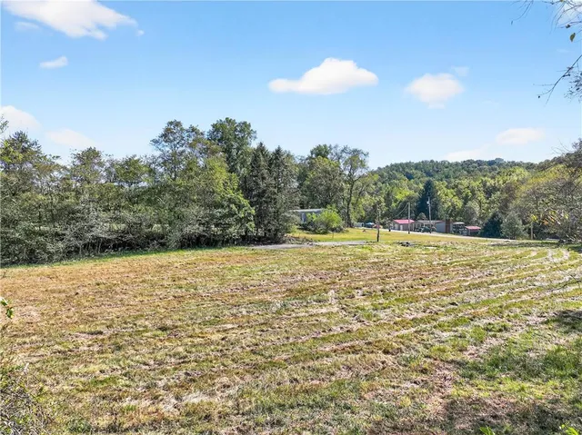 $165,000 | 281 Porter Road, Rostraver Township, PA 15012