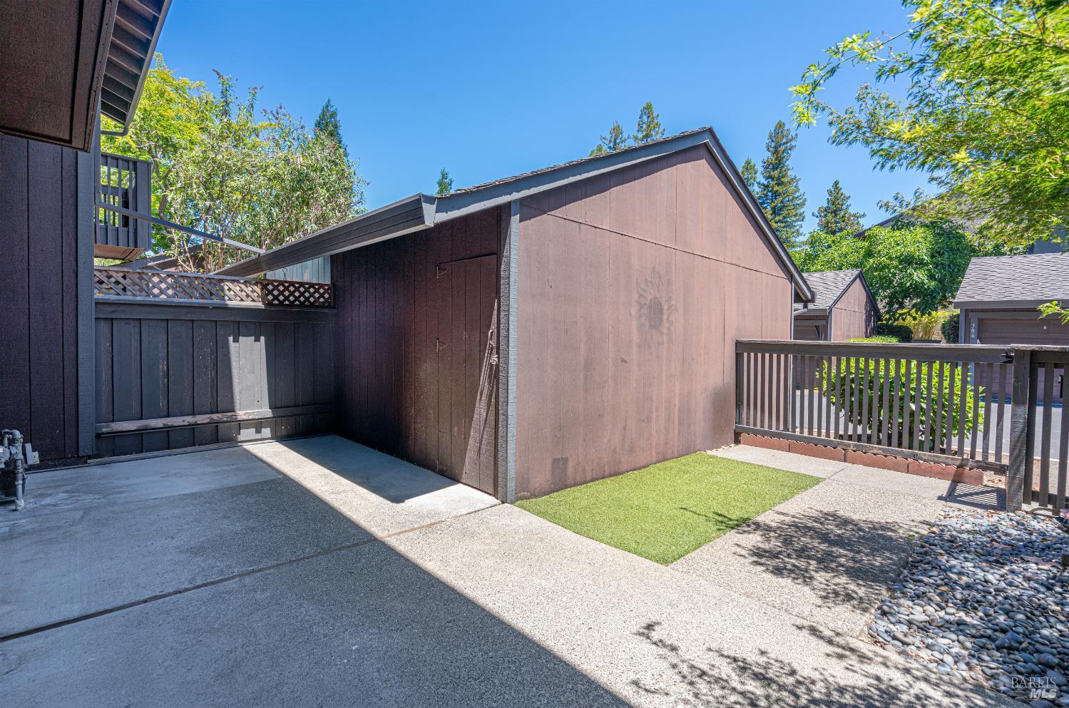 218 Los Alamos Road Santa Rosa, CA 95409 - Photo 32 of 48