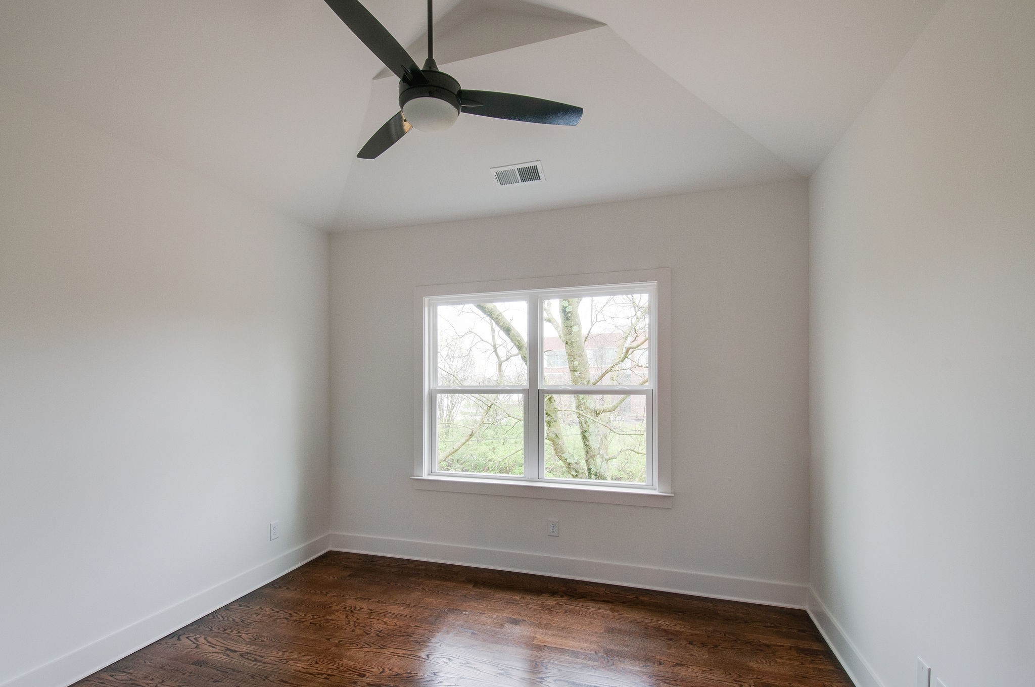 5559 Knob Road Nashville, TN 37209 - Photo 28 of 31 Gallery Image 28