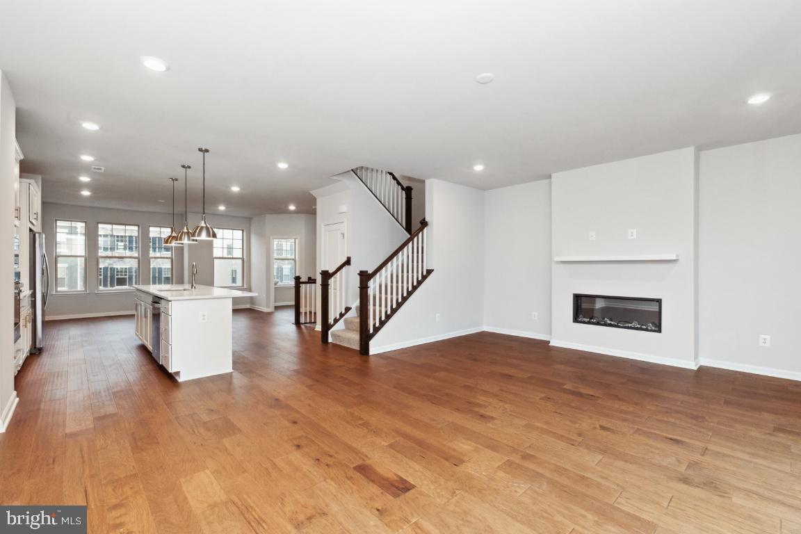 9326 Barnes Loop Manassas, VA 20110 - Photo 11 of 35