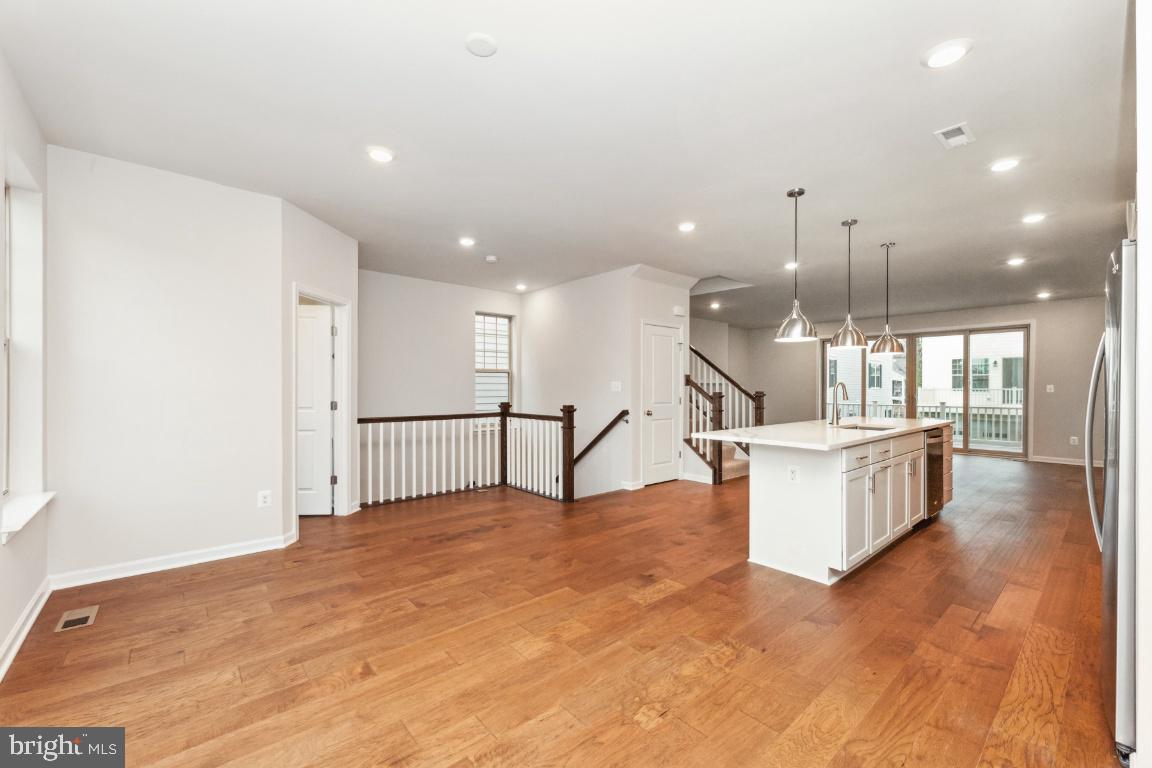 9326 Barnes Loop Manassas, VA 20110 - Photo 12 of 35