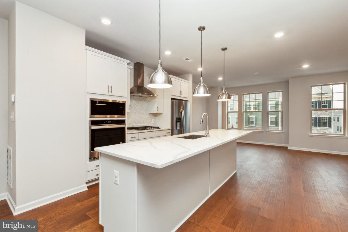 9326 Barnes Loop Manassas, VA 20110 - Photo 17 of 35