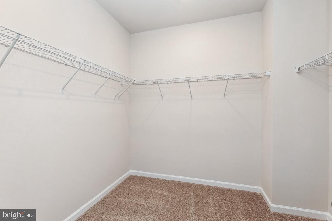9326 Barnes Loop Manassas, VA 20110 - Photo 24 of 35