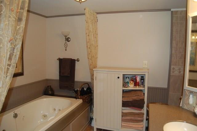 522 Shady Nook Road West Newfield, ME 04095 - Photo 18 of 30 1st floor Bath w/ soaker tub.