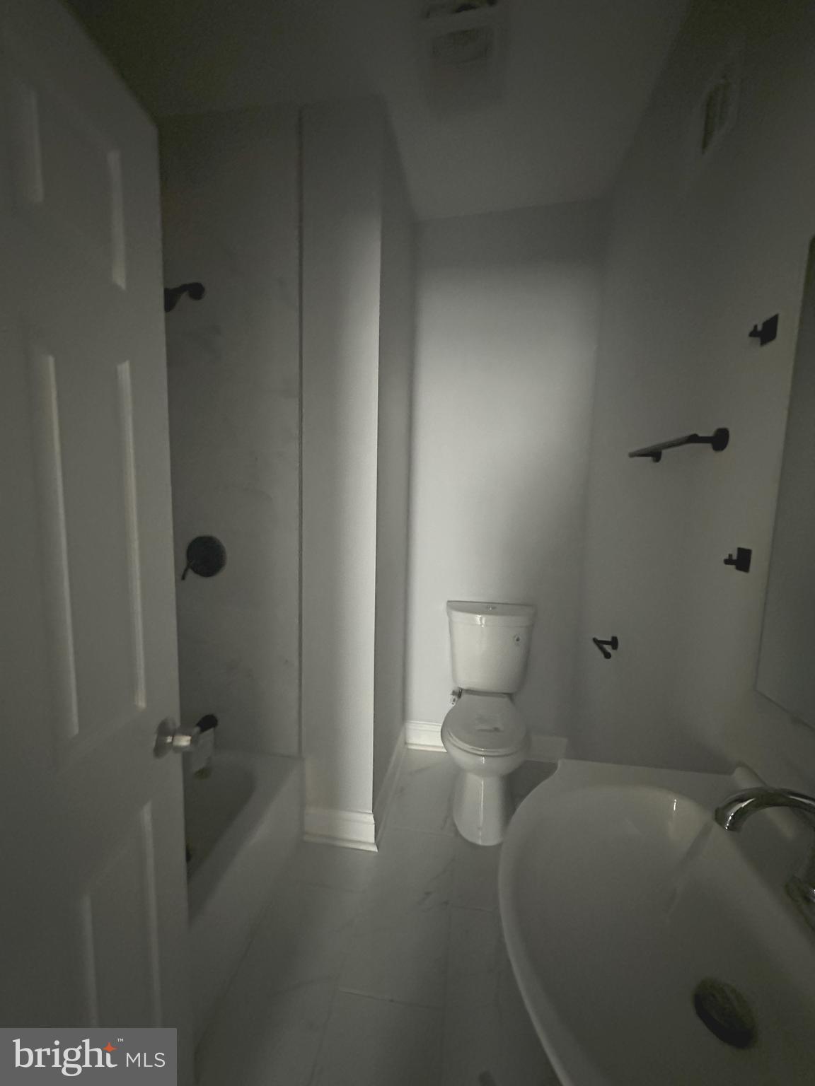 2230 East Chase Street Baltimore, MD 21213 - Photo 11 of 13