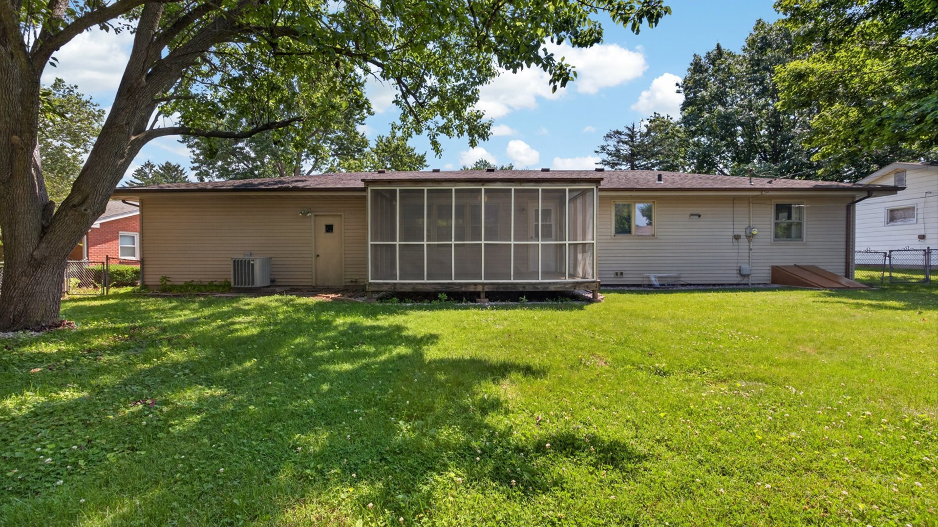 305 Centennial Avenue Normal, IL 61761 - Photo 43 of 49