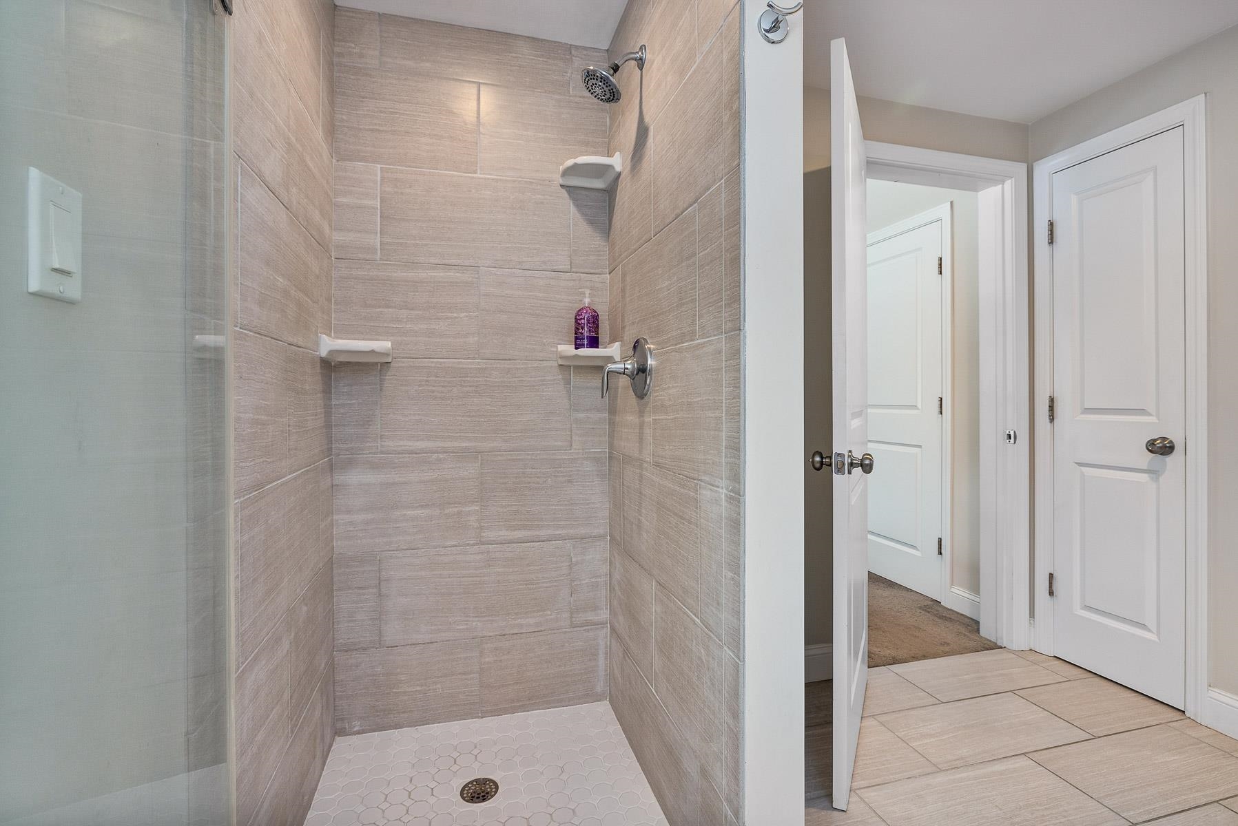 39 Huckleberry Lane Hampton, NH 03842 - Photo 19 of 40 Gallery Image 19