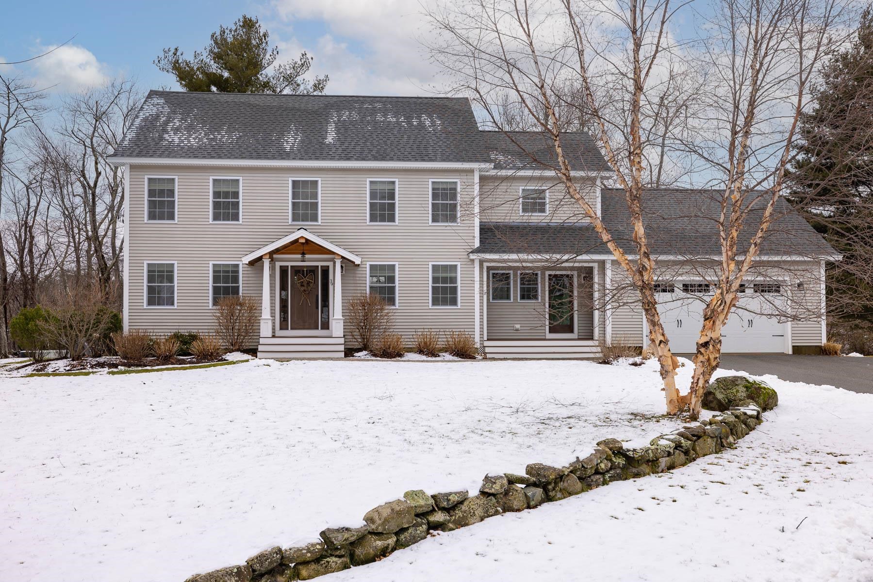 39 Huckleberry Lane Hampton, NH 03842 - Photo 2 of 40 Gallery Image 2