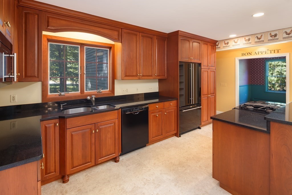 6 Tall Tree Way Georgetown, MA 01833 - Photo 5 of 34 Gallery Image 5
