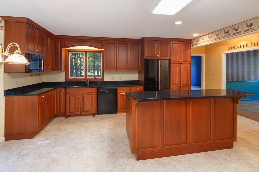6 Tall Tree Way Georgetown, MA 01833 - Photo 6 of 34 Gallery Image 6