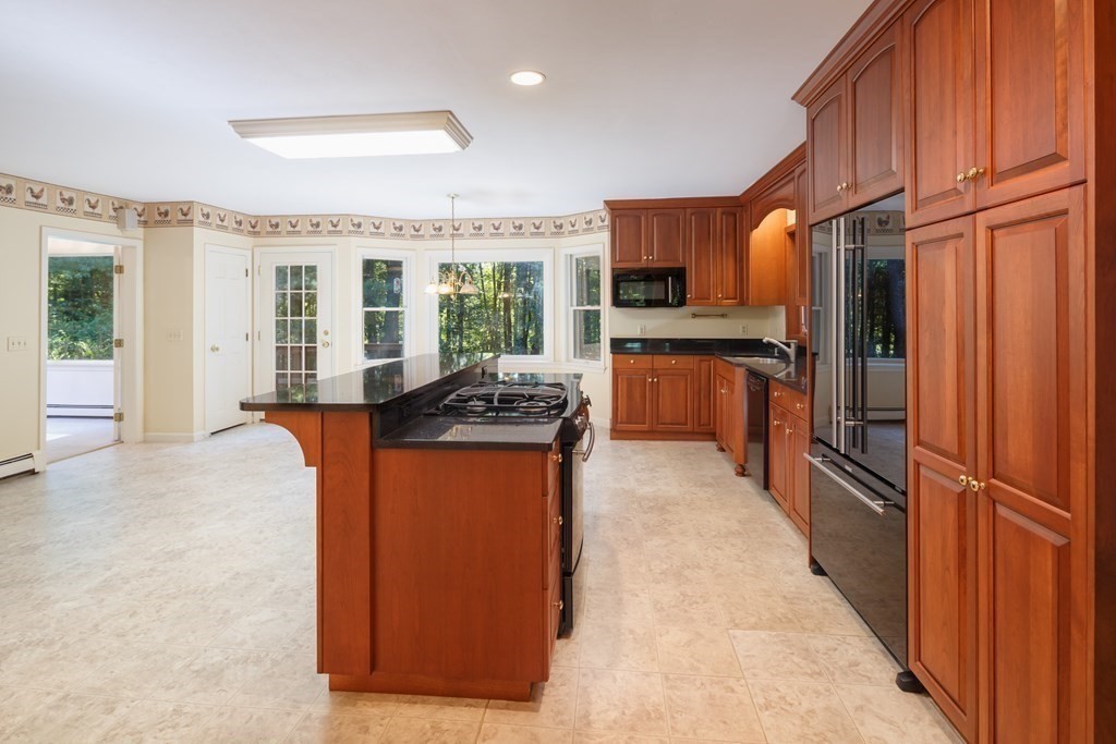 6 Tall Tree Way Georgetown, MA 01833 - Photo 9 of 34 Gallery Image 9