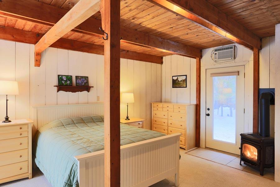 127 Spruce Point Road Yarmouth, ME 04096 - Photo 15 of 26 Master Bedroom