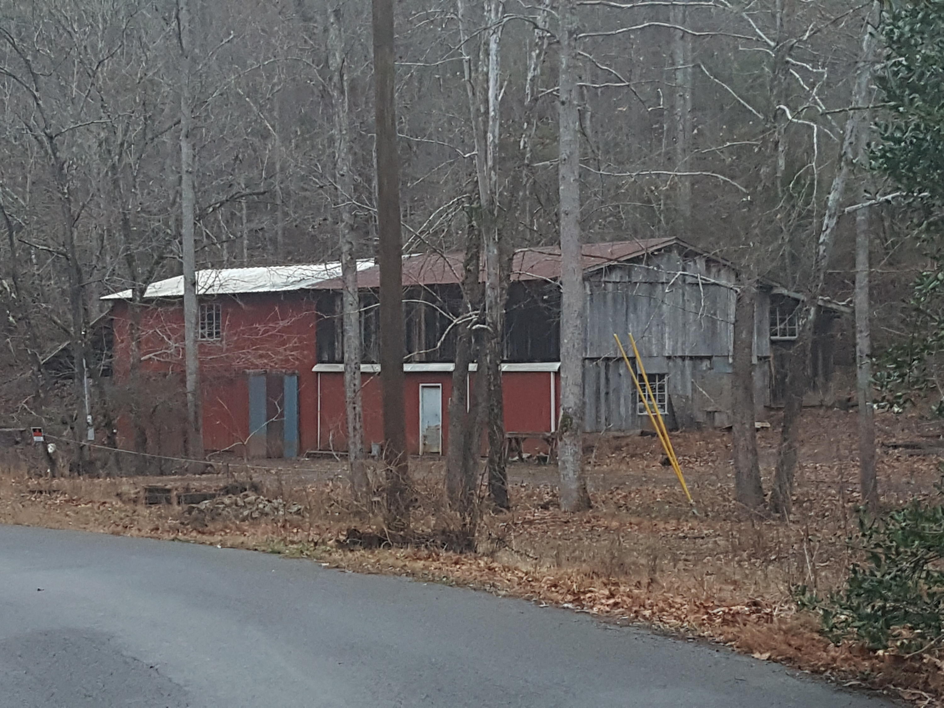 500 Three Point Road Vonore, TN 37885 - Photo 22 of 29 20161217_163630
