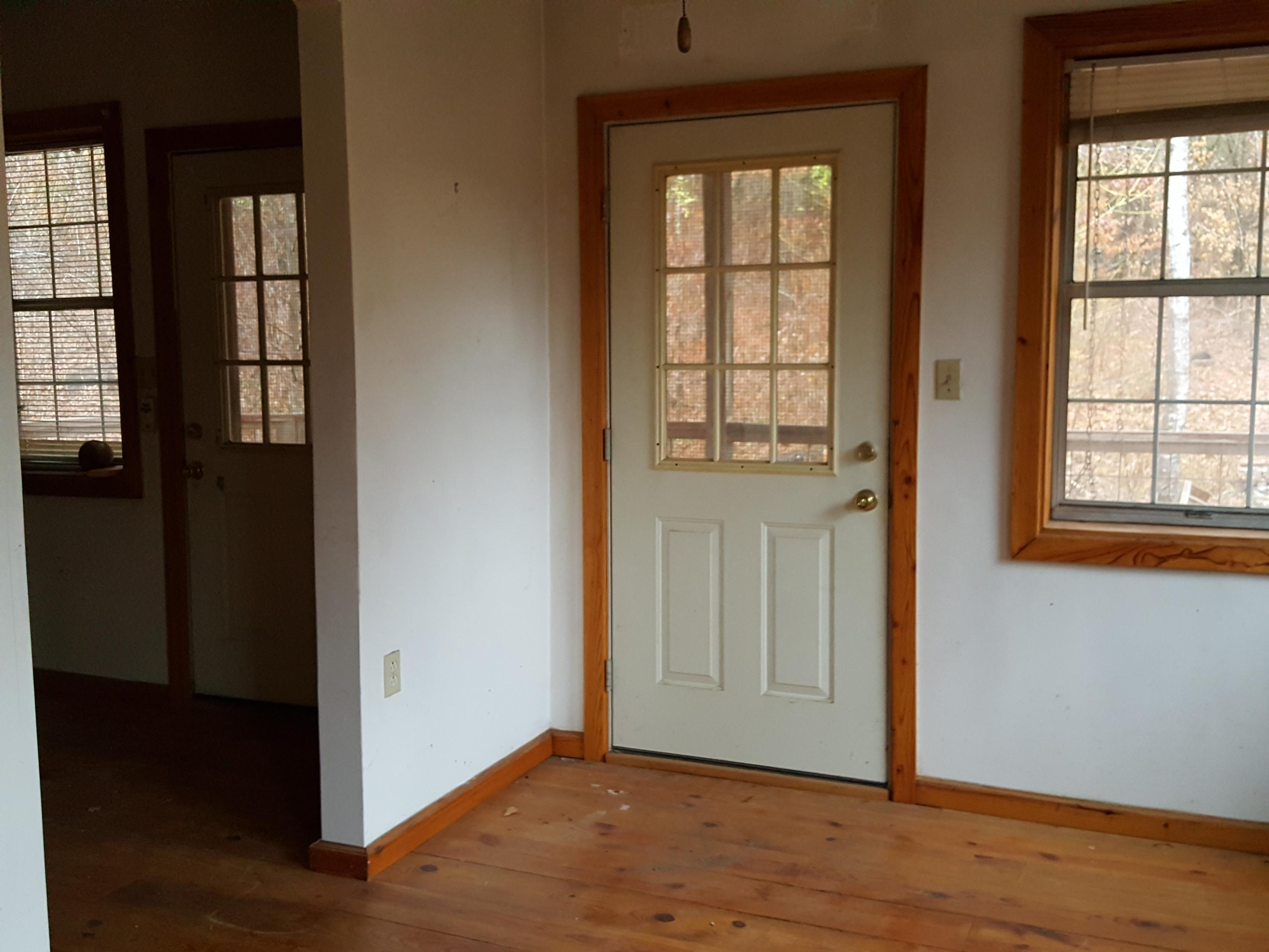 500 Three Point Road Vonore, TN 37885 - Photo 5 of 29 20161130_144225