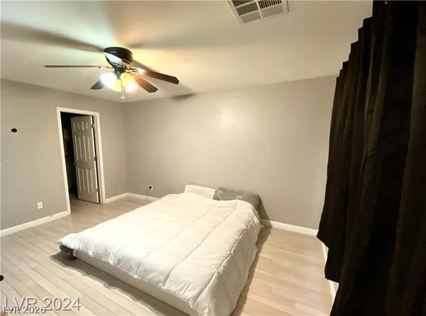 $2,700 | 9956 Matfen Court, Las Vegas, NV 89178