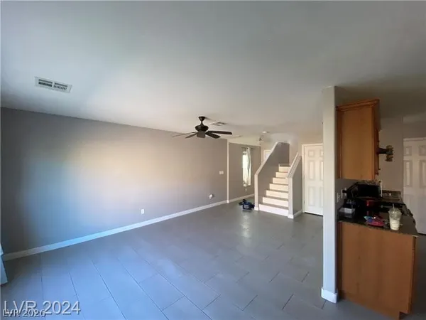 $2,700 | 9956 Matfen Court, Las Vegas, NV 89178