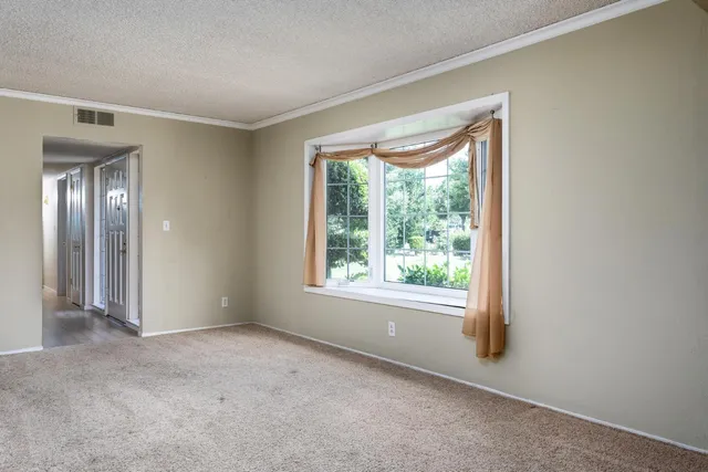 $545,000 | 450 West Alluvial Avenue, Clovis, CA 93611