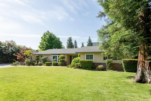 $545,000 | 450 West Alluvial Avenue, Clovis, CA 93611