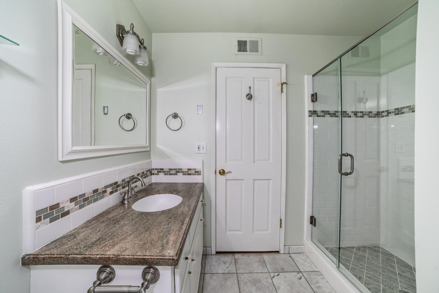 450 West Alluvial Avenue Clovis, CA 93611 - Photo 36 of 79