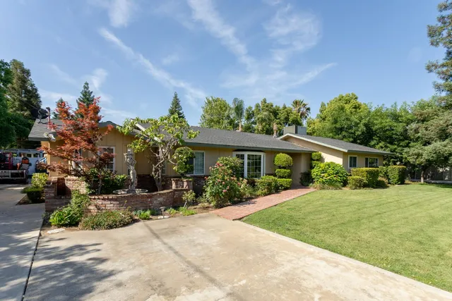 $545,000 | 450 West Alluvial Avenue, Clovis, CA 93611
