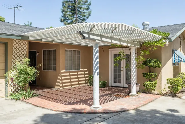 $545,000 | 450 West Alluvial Avenue, Clovis, CA 93611