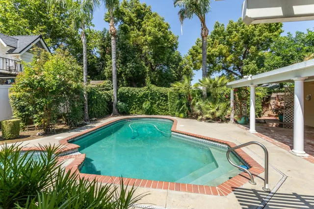 $545,000 | 450 West Alluvial Avenue, Clovis, CA 93611