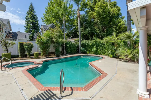 $545,000 | 450 West Alluvial Avenue, Clovis, CA 93611