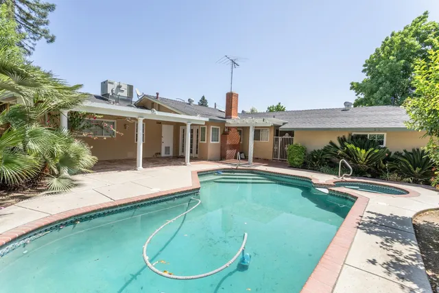 $545,000 | 450 West Alluvial Avenue, Clovis, CA 93611