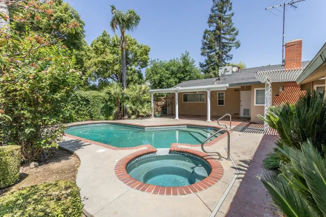 $545,000 | 450 West Alluvial Avenue, Clovis, CA 93611