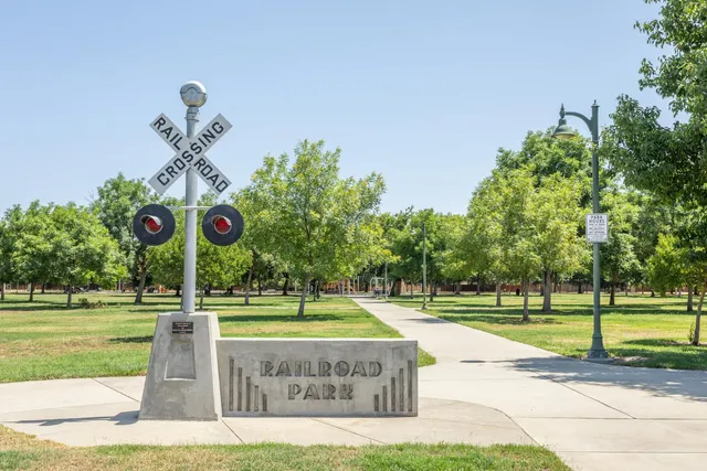 $545,000 | 450 West Alluvial Avenue, Clovis, CA 93611