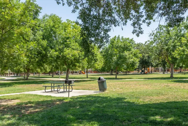 $545,000 | 450 West Alluvial Avenue, Clovis, CA 93611