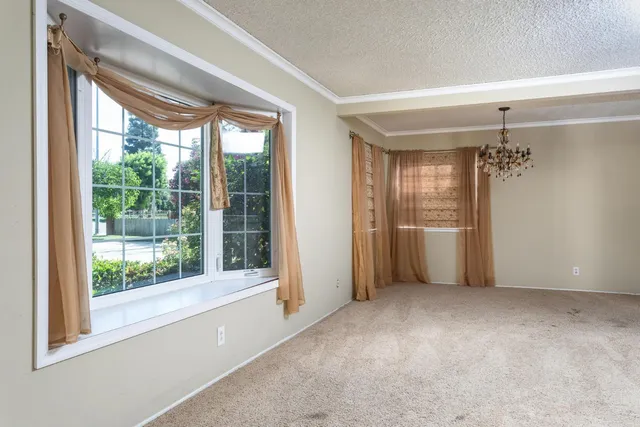 $545,000 | 450 West Alluvial Avenue, Clovis, CA 93611