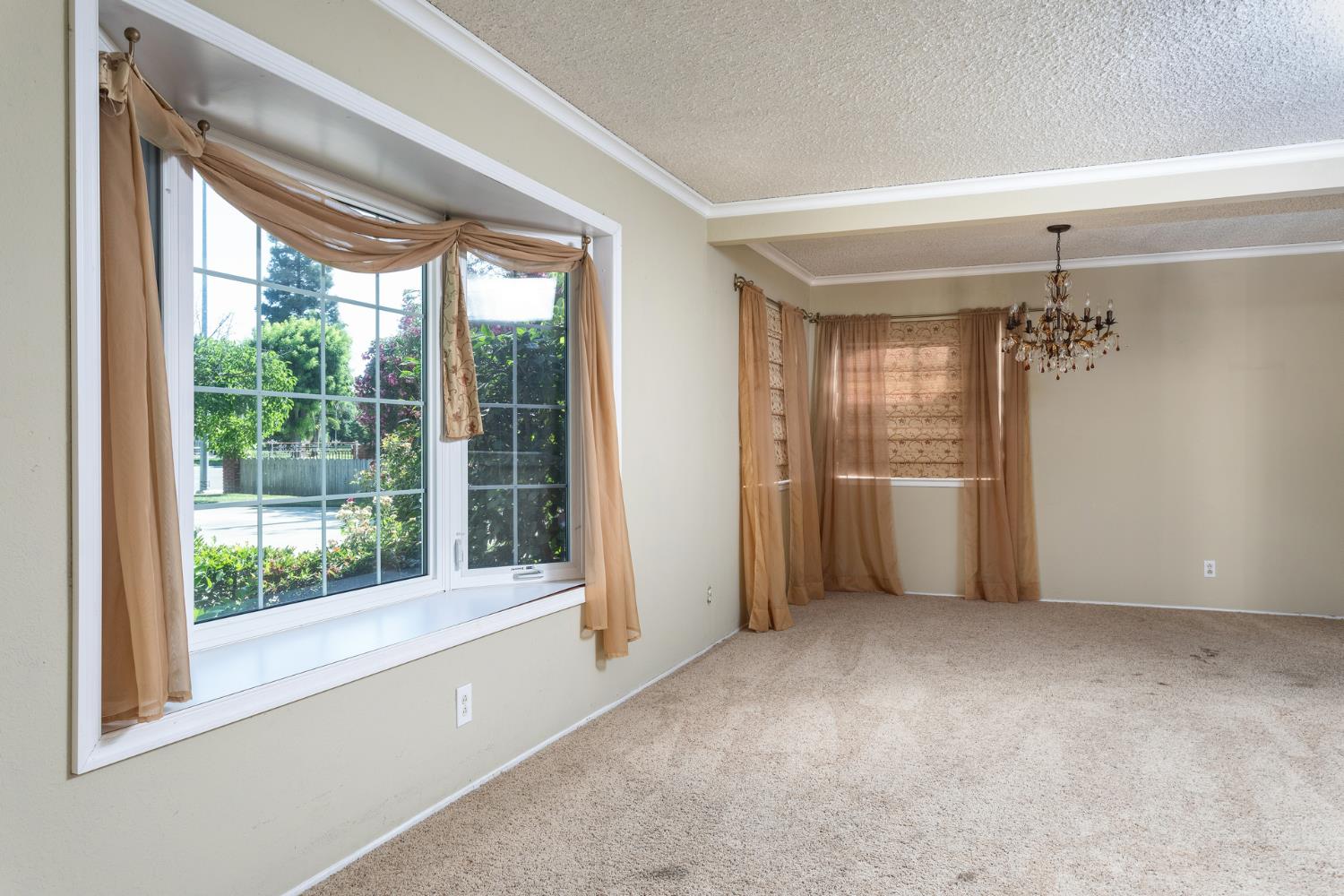 450 West Alluvial Avenue Clovis, CA 93611 - Photo 10 of 79