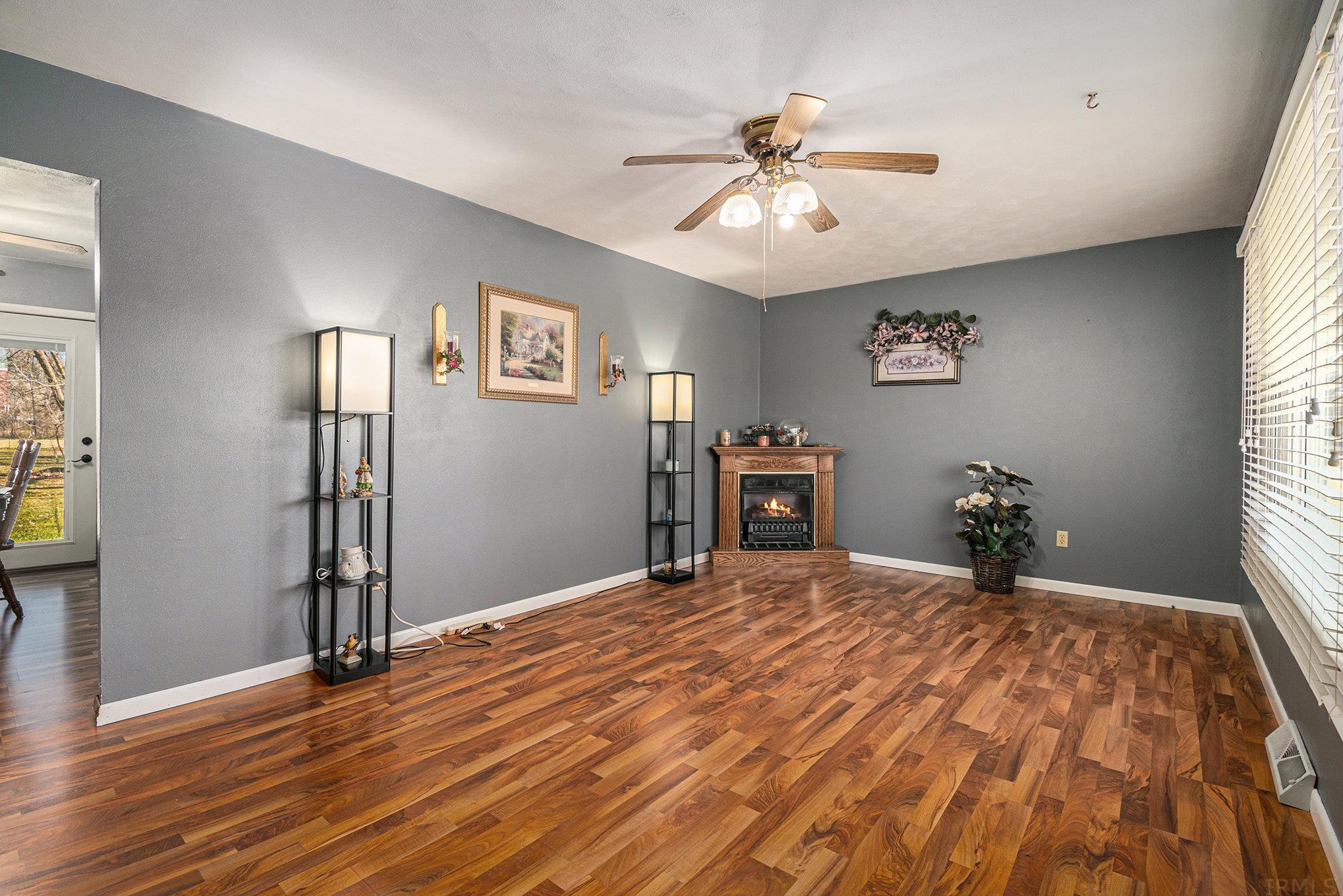 55080 Currant Road Mishawaka, IN 46545 - Photo 4 of 16 Gallery Image 4