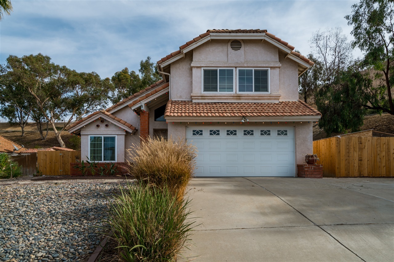 180 Foussat Road Oceanside, CA 92054 - Photo 2 of 25 Gallery Image 2