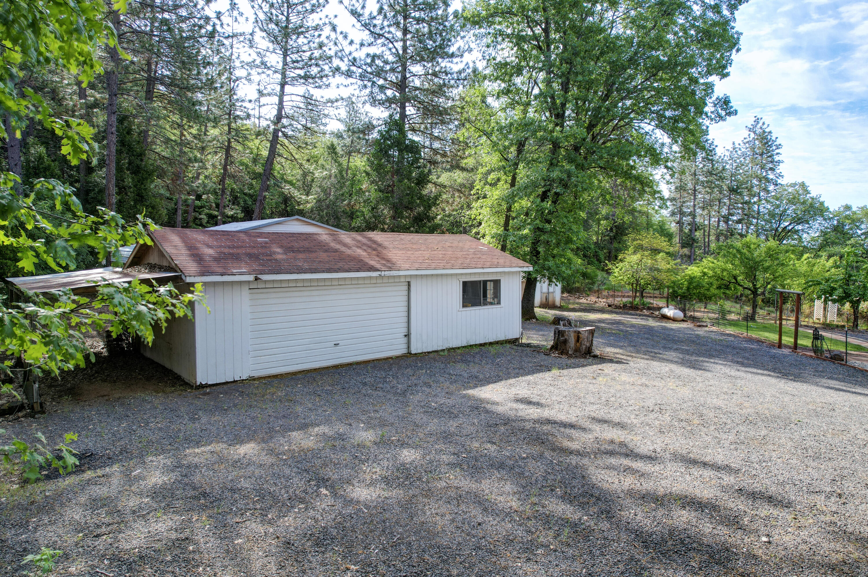14935 Oak Run Road Oak Run, CA 96069 - Photo 23 of 46 14935 Oak Run Rd
