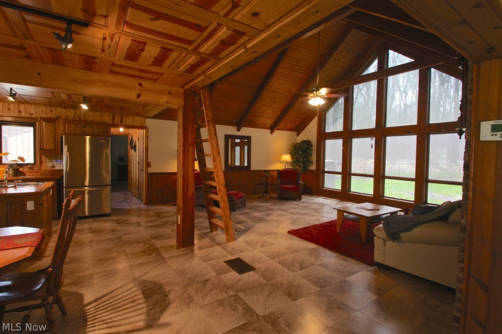 16440 Valley Road Chagrin Falls, OH 44023 - Photo 3 of 24 Gallery Image 3