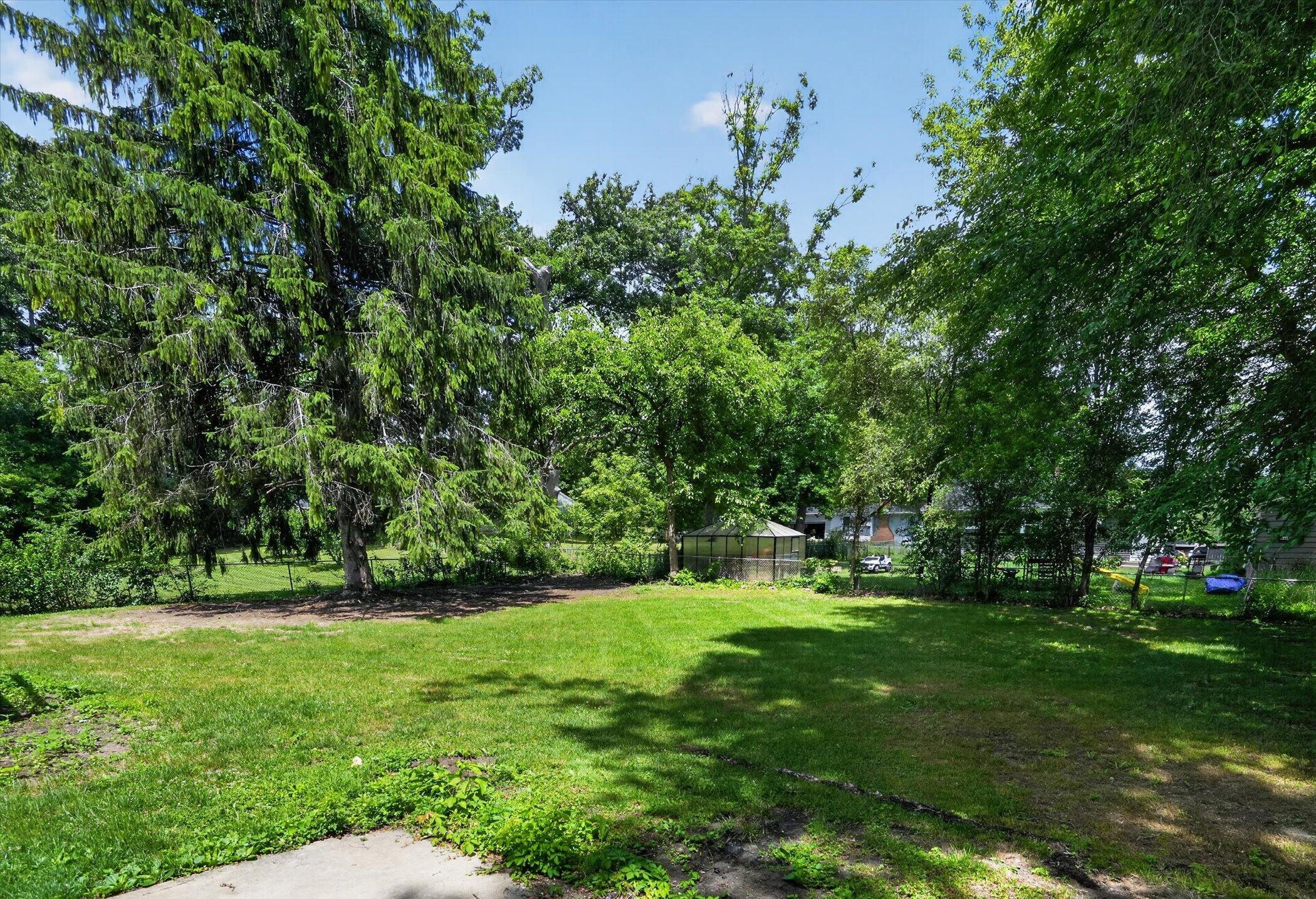 284 Stanford Lane Jackson, MI 49203 - Photo 35 of 39 34-284-Stanford-Ln-Windowstill-Photograp