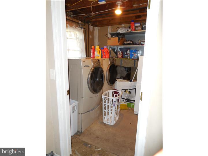 2419 Weir Road Aston, PA 19014 - Photo 12 of 25 Laundry Room