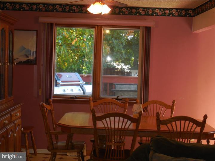 2419 Weir Road Aston, PA 19014 - Photo 4 of 25 Dining Room
