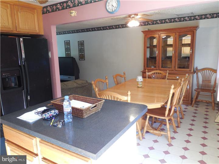 2419 Weir Road Aston, PA 19014 - Photo 6 of 25 Dining Room