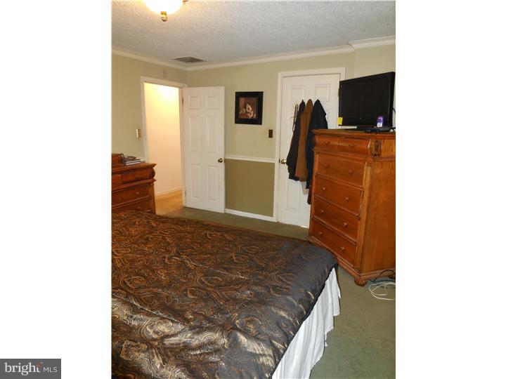 2419 Weir Road Aston, PA 19014 - Photo 7 of 25 Bedroom - Main