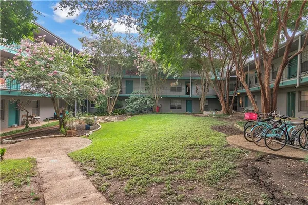 $449,000 | 300 Crockett Street, Unit 116, Austin, TX 78704